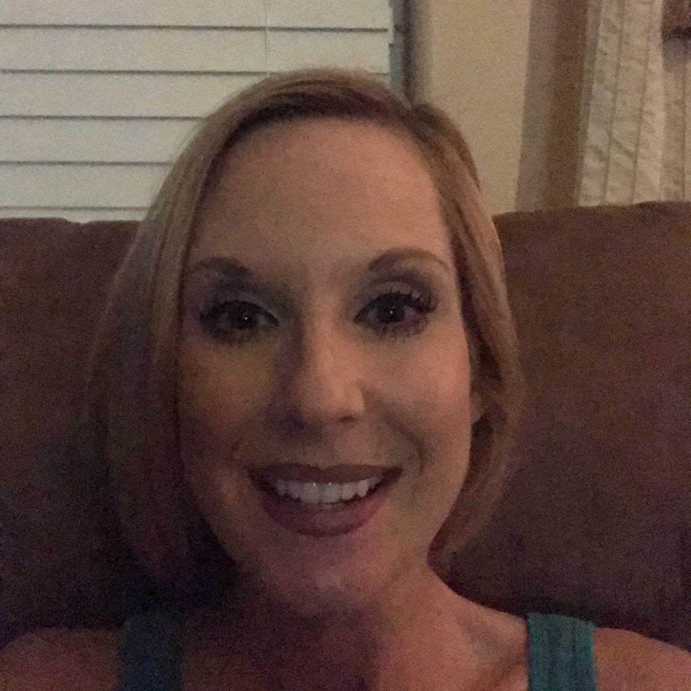 Meet your Posher, Christina